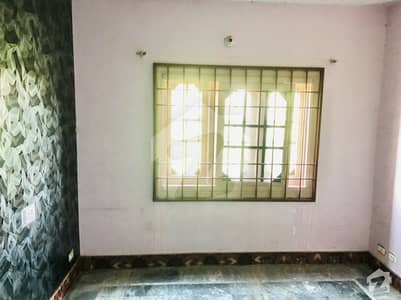 2nd Floor Flat For Rent Gulistan Colony No 2  Front facing to Park