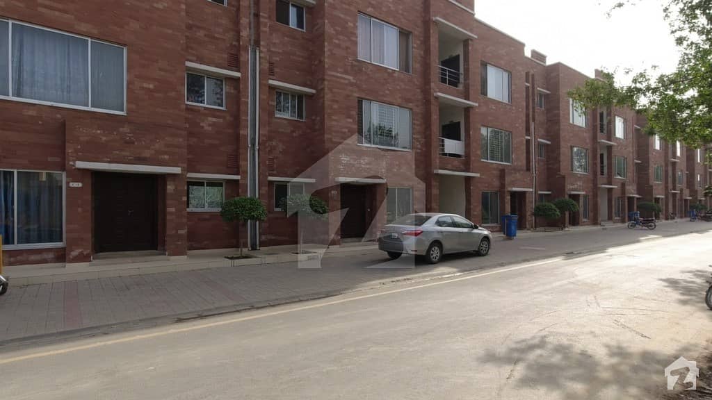عوامی ولاز - بلاک ڈی عوامی ولاز بحریہ آرچرڈ لاہور میں 2 کمروں کا 4 مرلہ فلیٹ 65 لاکھ میں برائے فروخت۔