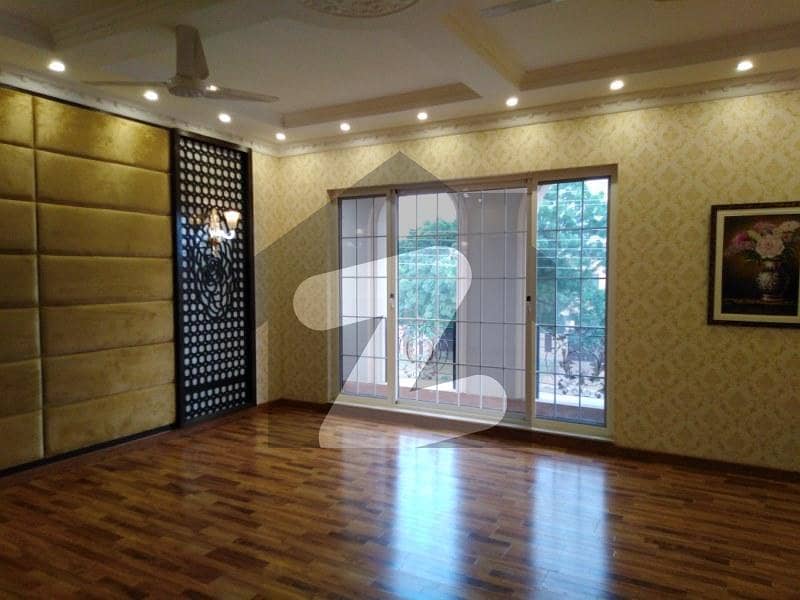 ایگریکس ٹاؤن لاہور میں 5 کمروں کا 1.2 کنال مکان 3 کروڑ میں برائے فروخت۔