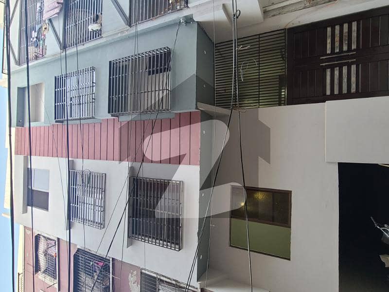 Gulshan E Iqbal 13d-3 Near Waseem Bagh Upper Portion Gulshan E Iqbal 13d-3 Near Waseem Bagh Upper Portion
