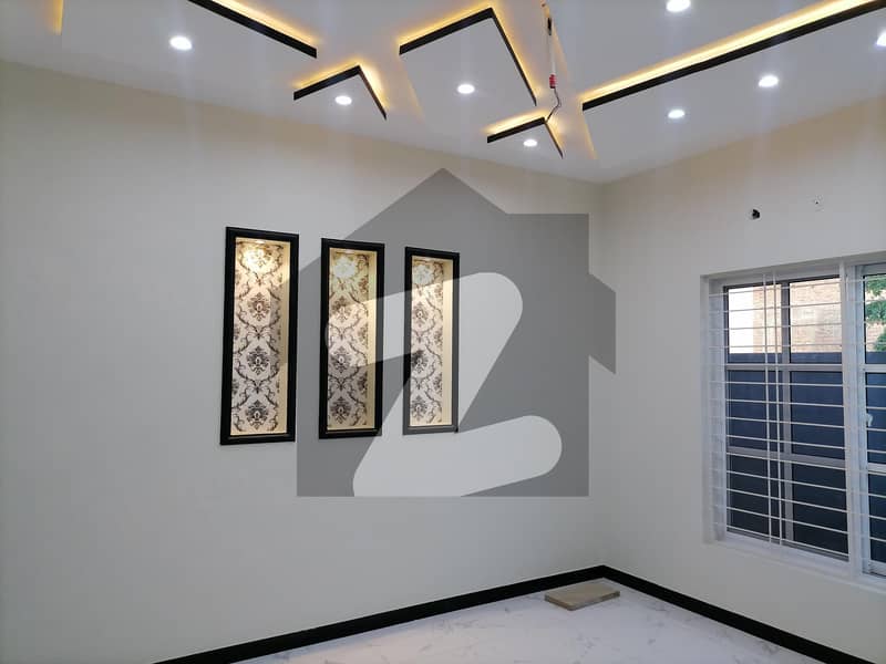 نور شاہ روڈ ساہیوال میں 3 کمروں کا 12 مرلہ مکان 55 لاکھ میں برائے فروخت۔