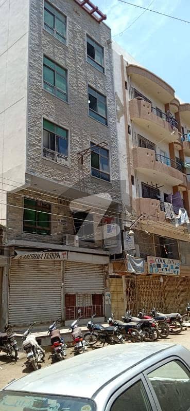 پی ای سی ایچ ایس بلاک 2 پی ای سی ایچ ایس جمشید ٹاؤن کراچی میں 8 کمروں کا 3 مرلہ مکان 2.2 کروڑ میں برائے فروخت۔