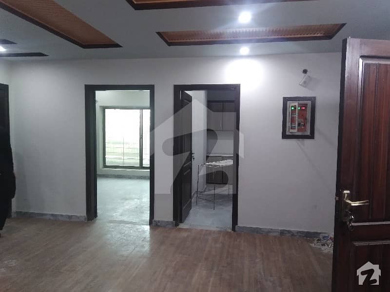 3 Bedrooms Flat For Rent In Warsak Road Peshawar