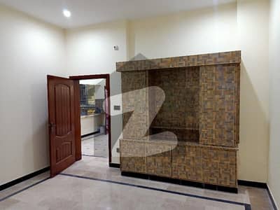 سوان گارڈن ۔ بلاک ایچ سوان گارڈن اسلام آباد میں 2 کمروں کا 6 مرلہ مکان 32 ہزار میں کرایہ پر دستیاب ہے۔