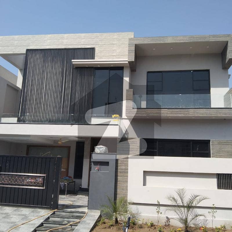 12 Marla Brand New House Available In Paragon