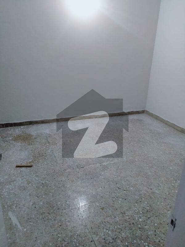 Stunning 240 Square Yards Lower Portion In Gulshan-e-Iqbal - Block 5 Available