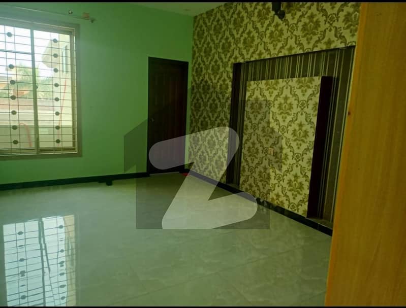 علامہ اقبال ٹاؤن گوجرانوالہ میں 3 کمروں کا 10 مرلہ بالائی پورشن 32 ہزار میں کرایہ پر دستیاب ہے۔