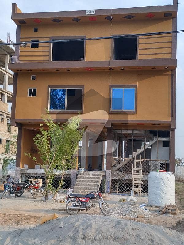 اڈیالہ روڈ راولپنڈی میں 5 مرلہ عمارت 3 کروڑ میں برائے فروخت۔