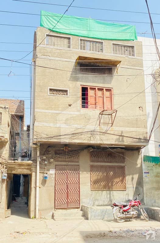چاہ میراں لاہور میں 6 کمروں کا 5 مرلہ مکان 2.25 کروڑ میں برائے فروخت۔
