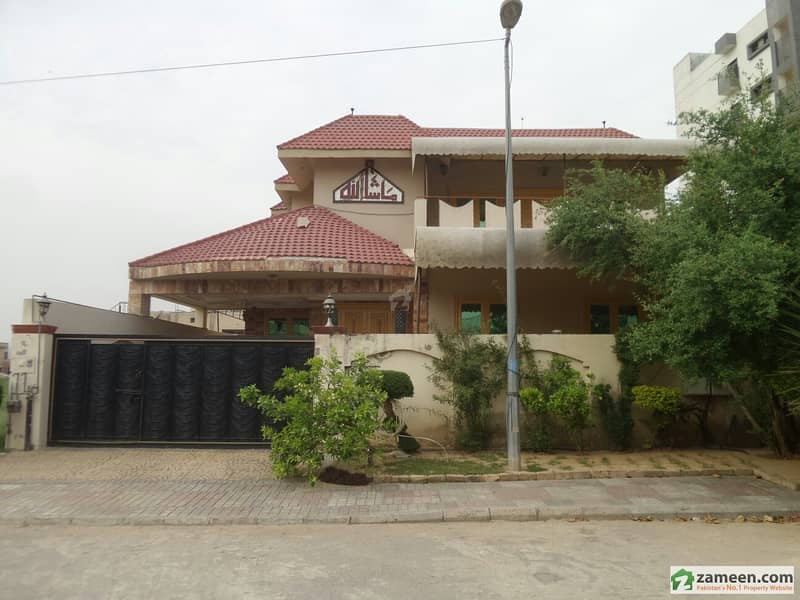 Brand New 1. 5 Kanal House Is Available For Sale In Sector H , Dha Phase 2, Islamabad