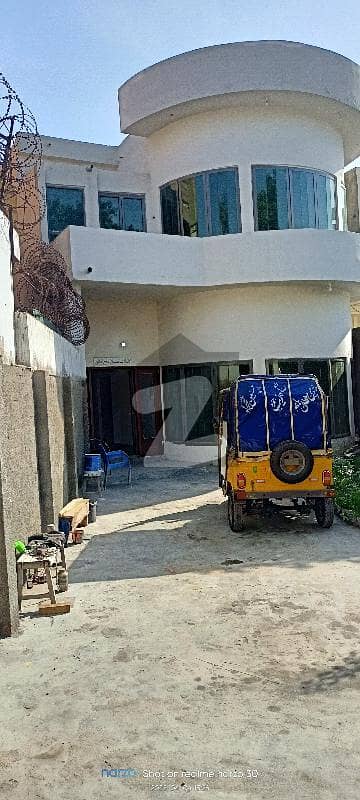 بیگم پورہ لاہور میں 5 کمروں کا 10 مرلہ مکان 2 لاکھ میں کرایہ پر دستیاب ہے۔