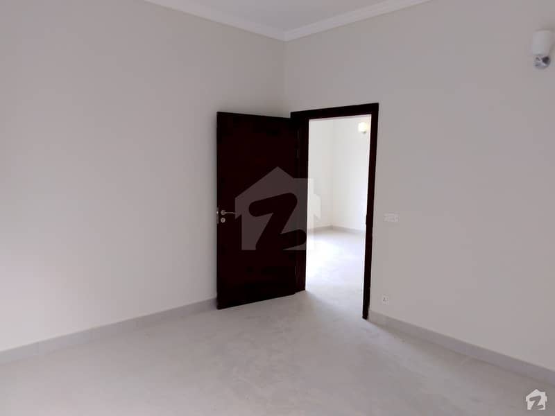 Prime Location Flat Spread Over 2000 Square Feet In PECHS Block 6 Available