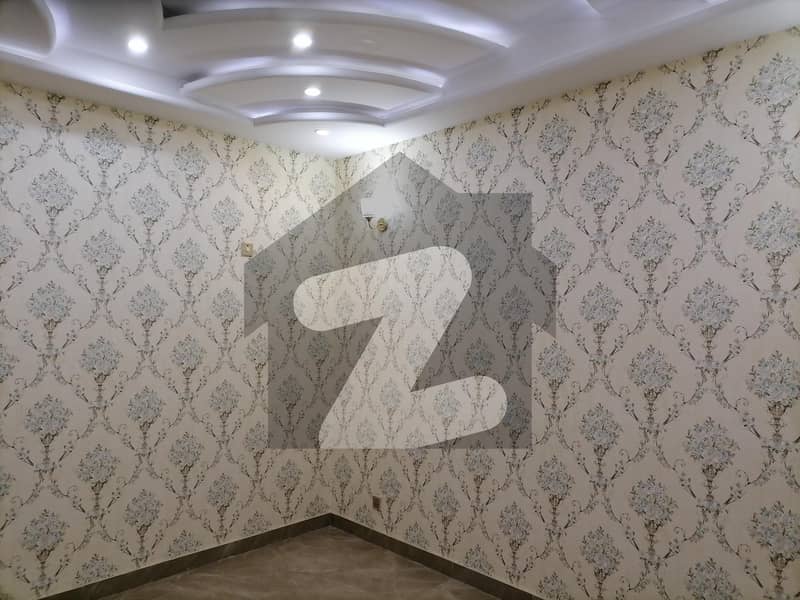 آرکیٹیکٹس انجنیئرز ہاؤسنگ سوسائٹی لاہور میں 5 کمروں کا 10 مرلہ مکان 2.55 کروڑ میں برائے فروخت۔