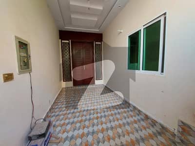 امین ٹاؤن فیصل آباد میں 2 کمروں کا 10 مرلہ زیریں پورشن 30 ہزار میں کرایہ پر دستیاب ہے۔