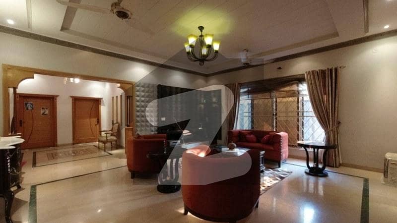 ای ایم ای سوسائٹی ۔ بلاک بی ای ایم ای سوسائٹی لاہور میں 5 کمروں کا 1 کنال مکان 1.6 لاکھ میں کرایہ پر دستیاب ہے۔