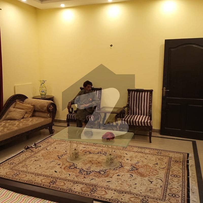 Affordable Room For Rent In Model Town - Block A