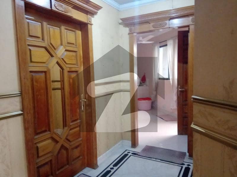 گارڈن ٹاؤن - طارق بلاک گارڈن ٹاؤن لاہور میں 6 کمروں کا 2 کنال مکان 16 کروڑ میں برائے فروخت۔