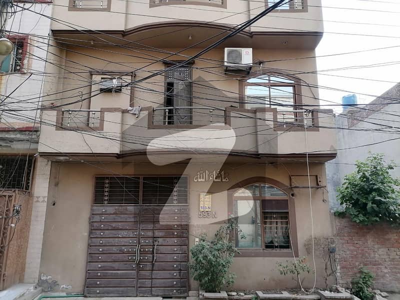 سبزہ زار سکیم ۔ بلاک این سبزہ زار سکیم لاہور میں 5 کمروں کا 5 مرلہ مکان 1.55 کروڑ میں برائے فروخت۔