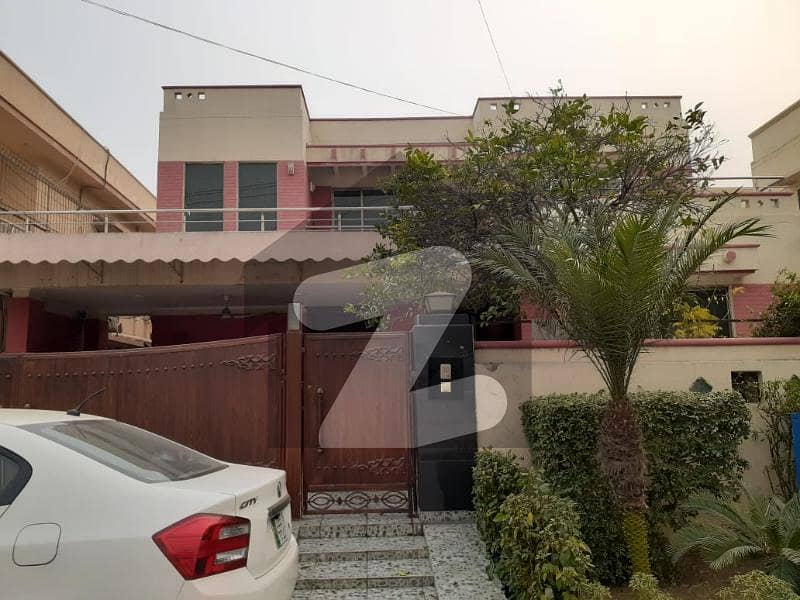 Separate Entrance 1 Kanal 3 Beds Upper Portion Available For Rent In Dha Phase 8 Air Avenue M Block Lahore.