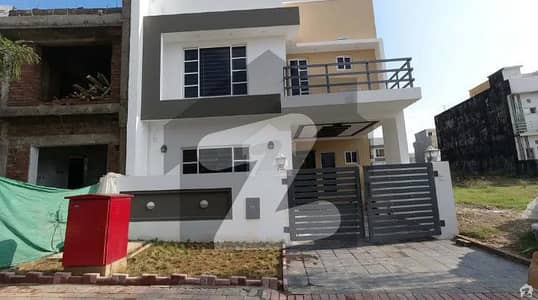 Brand New B-1 5.5 Marla House Available For Sale Prime Location & Reasonable Demand