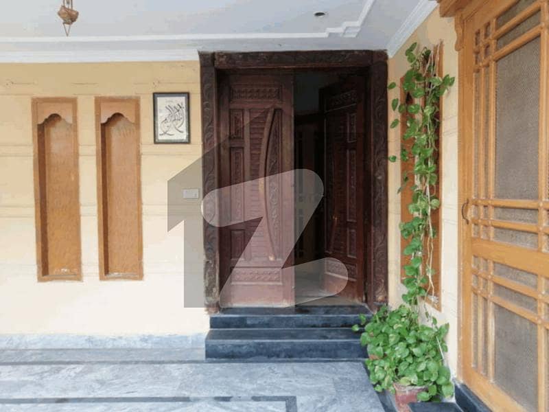 8 Marla House Available For Sale In Bahria Town