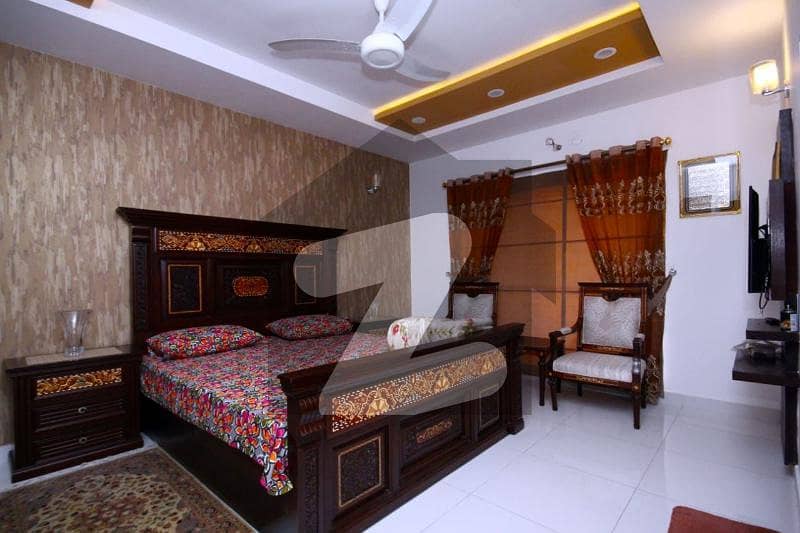 ڈی ایچ اے فیز 3 ڈی ایچ اے کراچی میں 4 کمروں کا 10 مرلہ مکان 4.3 کروڑ میں برائے فروخت۔