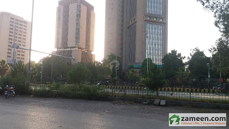 Islamabad Blue Area Plaza Available