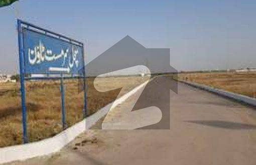 120 sq yds plot for sale in Sachal Sarmast Town
