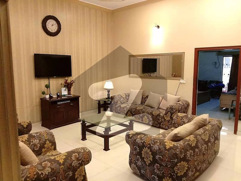 Get An Attractive House In Faisalabad Under