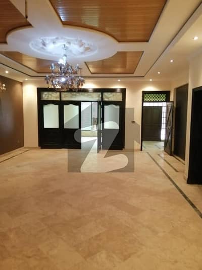 9000 Square Feet Building In Mm Alam Road Is Best Option