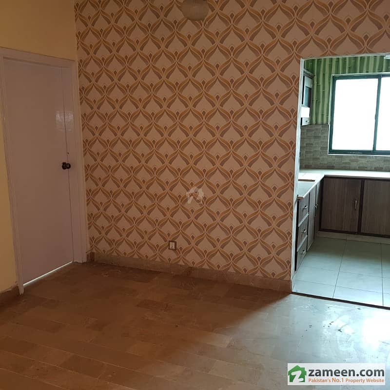 2 Bedrooms 2nd Floor Flat For Rent In Phase 5