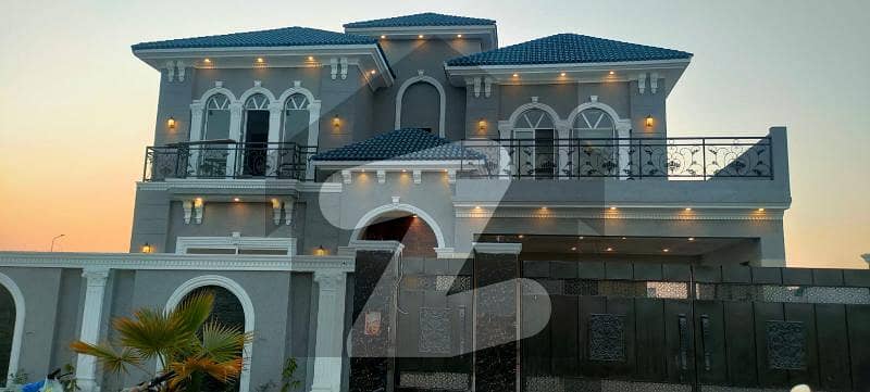 1 Kanal Spanish Extraordinary Good Location Situated In The Heart Of Dha Multan