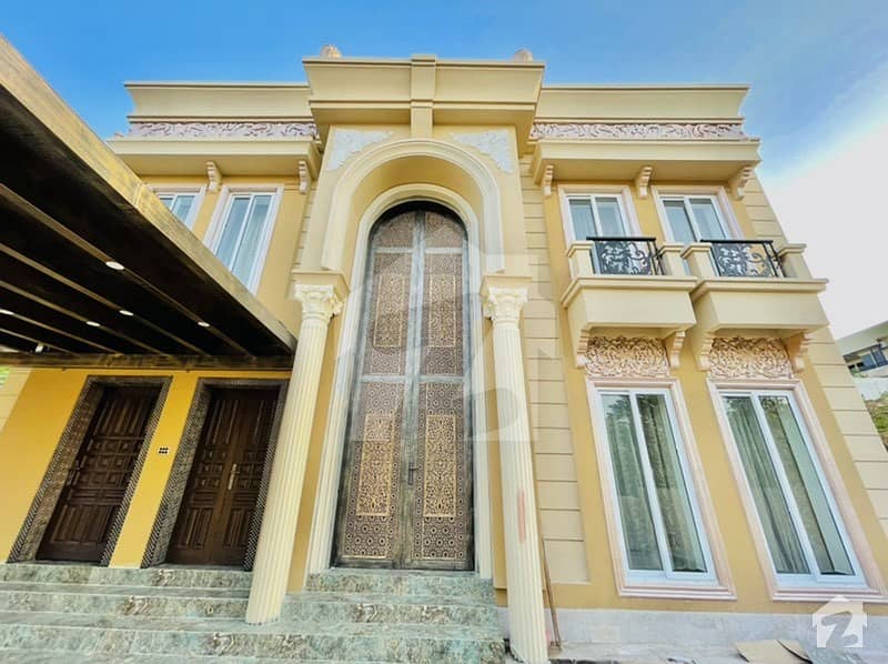 1 Kanal Double Unit Luxurious Furnished House For Sale