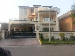 F-10 - 500 Sq Yards House For Rent