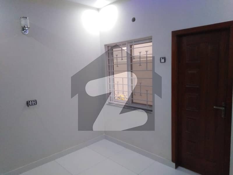 7.5 Marla Upper Portion Available For Rent In Johar Town Phase 2 - Block H2