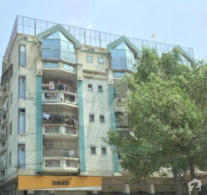 گلشنِ اقبال ٹاؤن کراچی میں 2 کمروں کا 1.55 کنال فلیٹ 49.5 لاکھ میں برائے فروخت۔