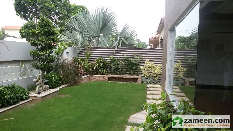 21 Marla Semi Commercial Outclass Slightly Used House For Sale In Gulberg 3 - Block J