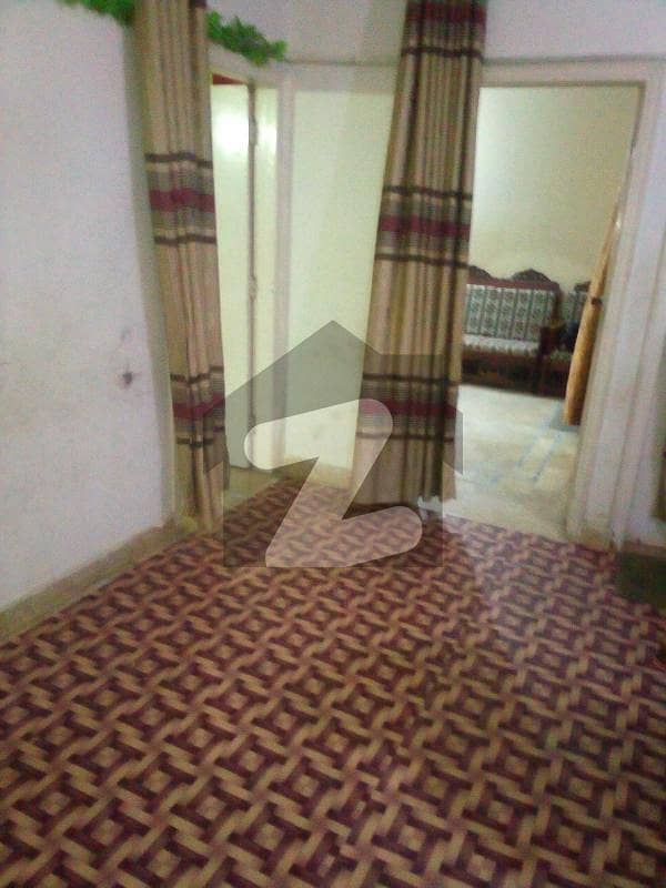 محمود آباد کراچی میں 3 کمروں کا 4 مرلہ فلیٹ 50 لاکھ میں برائے فروخت۔