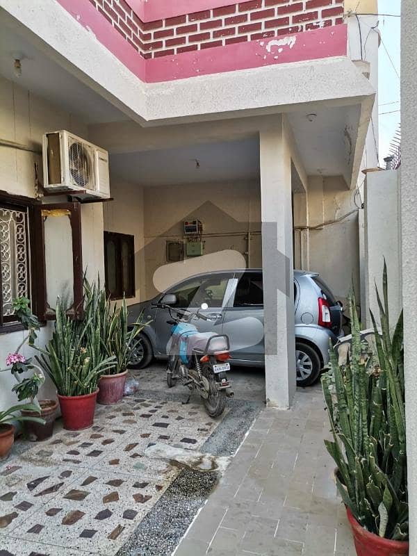 Bungalow For Sale In Model Colony