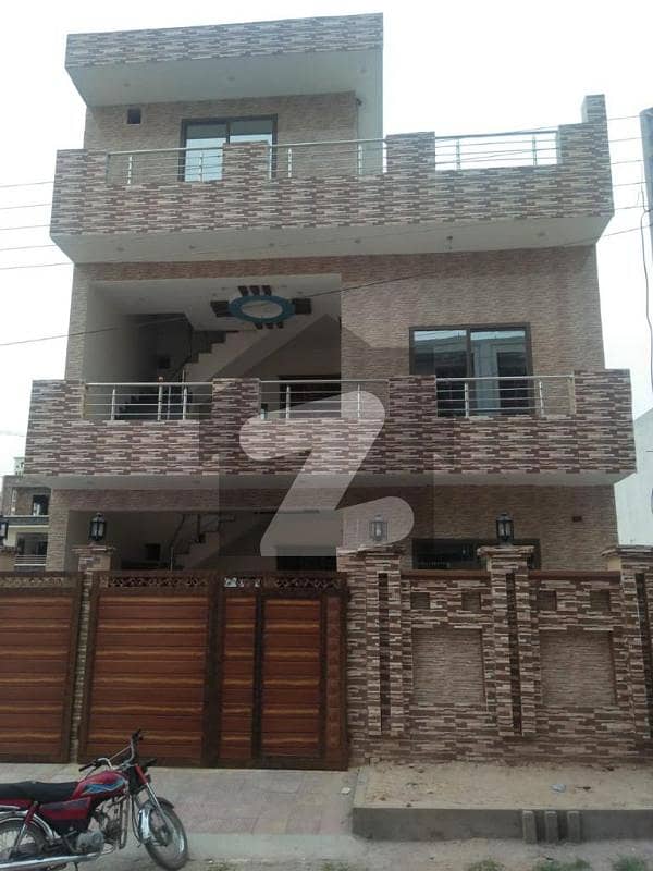 واہ لِنک روڈ راولپنڈی میں 5 کمروں کا 11 مرلہ مکان 1.12 کروڑ میں برائے فروخت۔