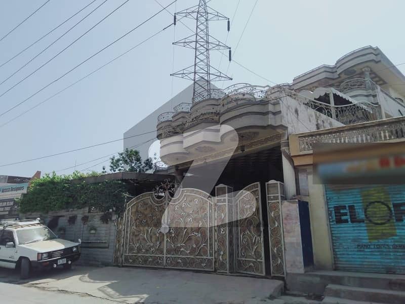 شیرزمان کالونی راولپنڈی میں 3 کمروں کا 1 کنال مکان 45 ہزار میں کرایہ پر دستیاب ہے۔