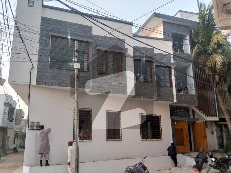 سادی ٹاؤن - بلاک 1 سعدی ٹاؤن سکیم 33 کراچی میں 4 کمروں کا 5 مرلہ مکان 2.25 کروڑ میں برائے فروخت۔