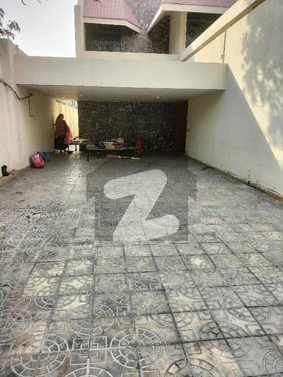 نیو مسلم ٹاؤن لاہور میں 5 کمروں کا 1 کنال مکان 2.75 لاکھ میں کرایہ پر دستیاب ہے۔