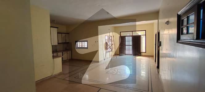 300 Yards Independent Bungalow For Silent Commercial Available For Rent In Gulshan-e-iqbal - Block 13d