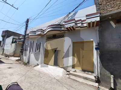 کینال روڈ پشاور میں 5 کمروں کا 8 مرلہ مکان 1.5 کروڑ میں برائے فروخت۔