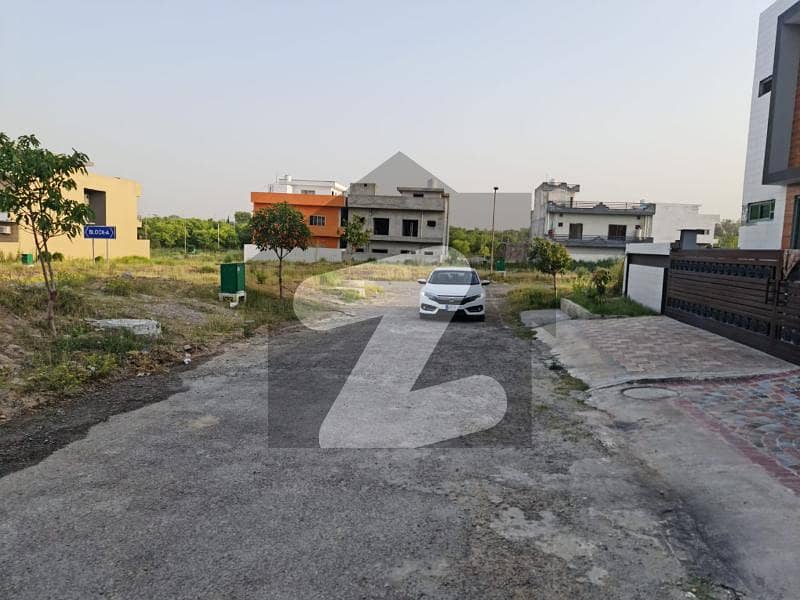 35x70 Ideal Location Plot For Sale In Ros Block B