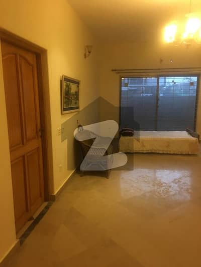 Ideal 1 Kanal Lower Portion In Phase 7 For Rent