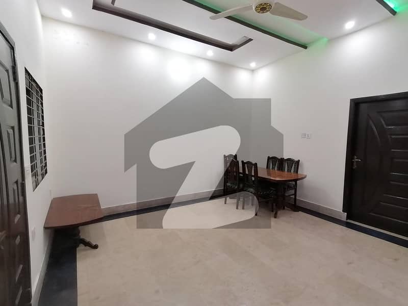 A Prime Location House Of 8 Marla In Aimanabad Road