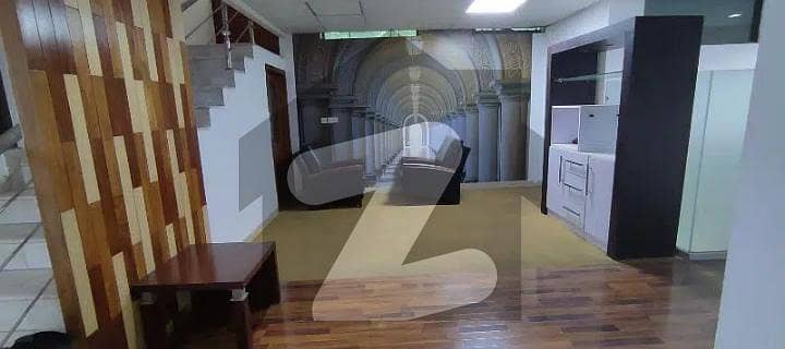 Space Floor Available For Rent For Office