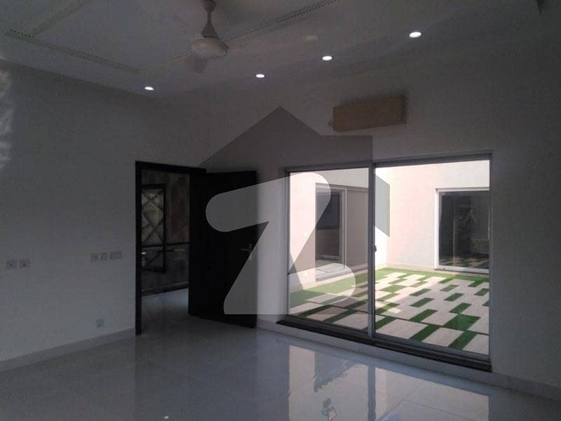 10 Marla Upper Portion For rent In EME Society